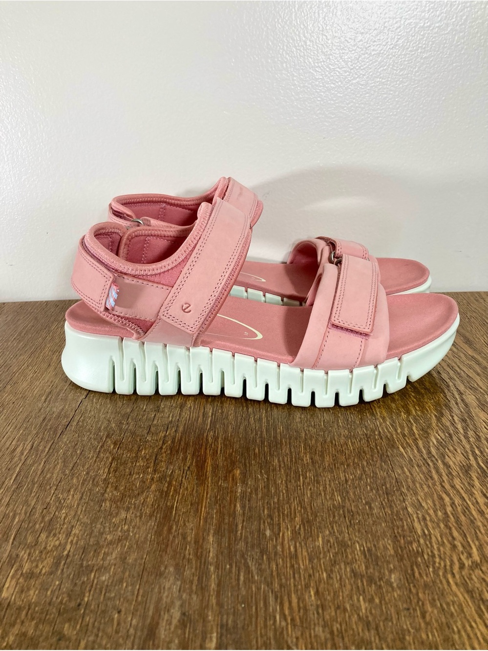 Ecco Gruuv Sol Nubuck Sandal Women’s Size 10-10.5 Old Rose